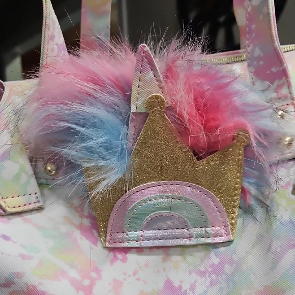 Under One Sky Pastel Travel Bag - Picture 8 of 13